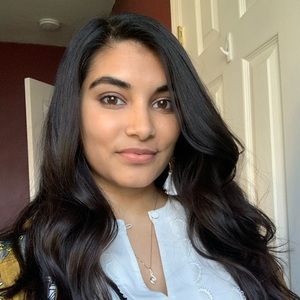 Meet your Posher, Christina